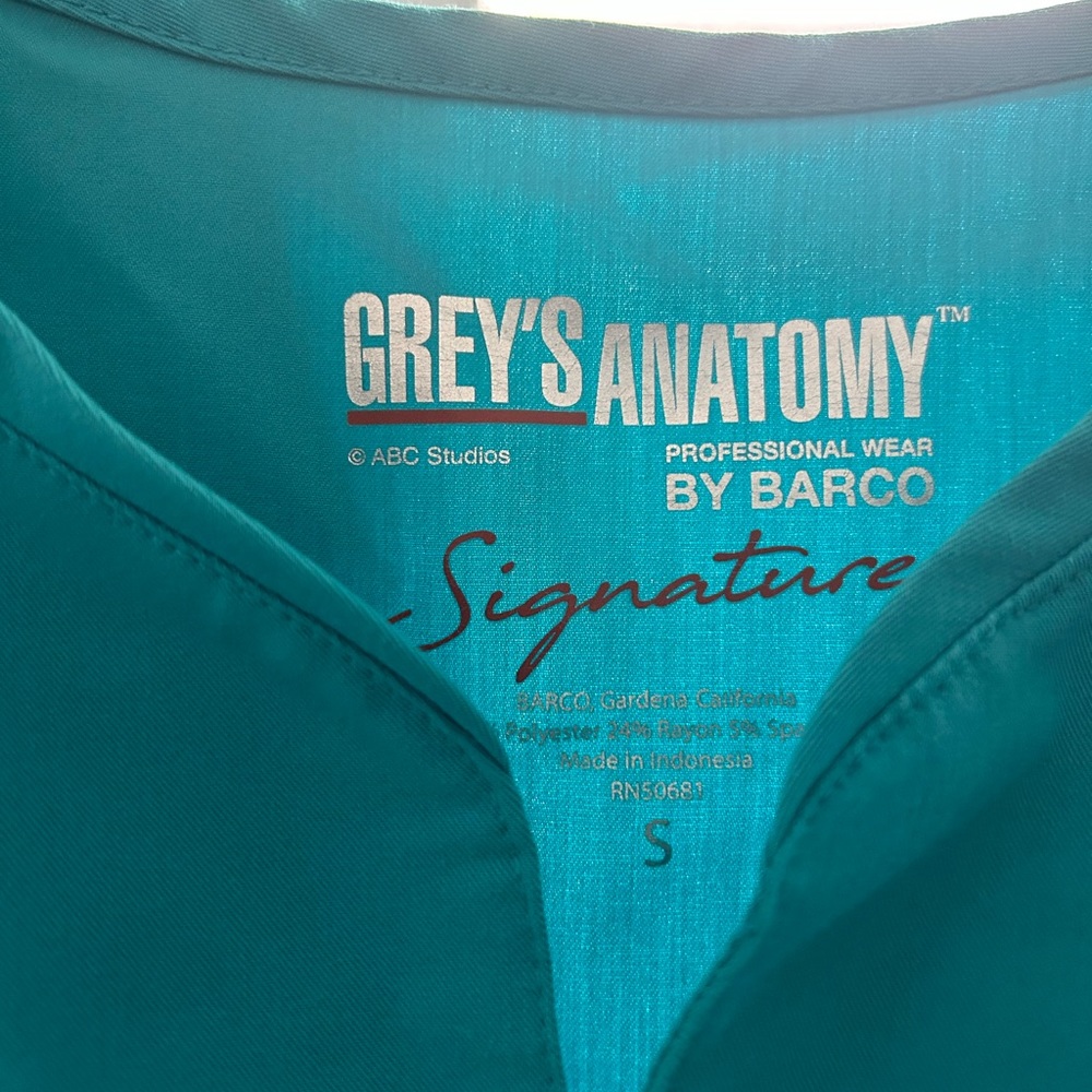 Greys Anatomy Scrub set